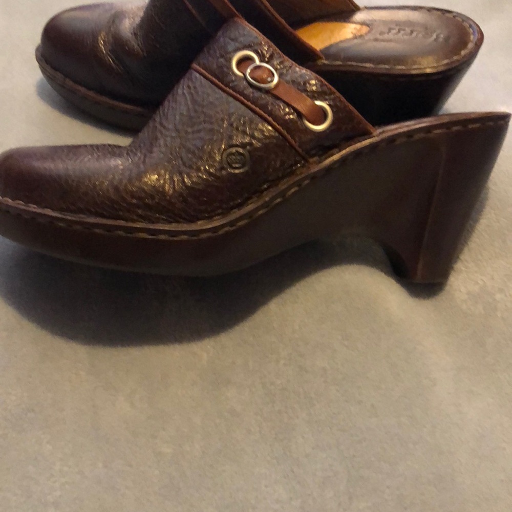 BORN Clogs - Picture 3 of 5